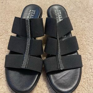 Italian Shoemakers Sandals. Size 7. Used-like new